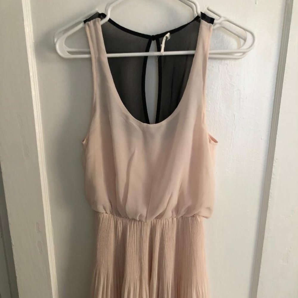 Nordstrom's Lush  pink and Black pleatedDress